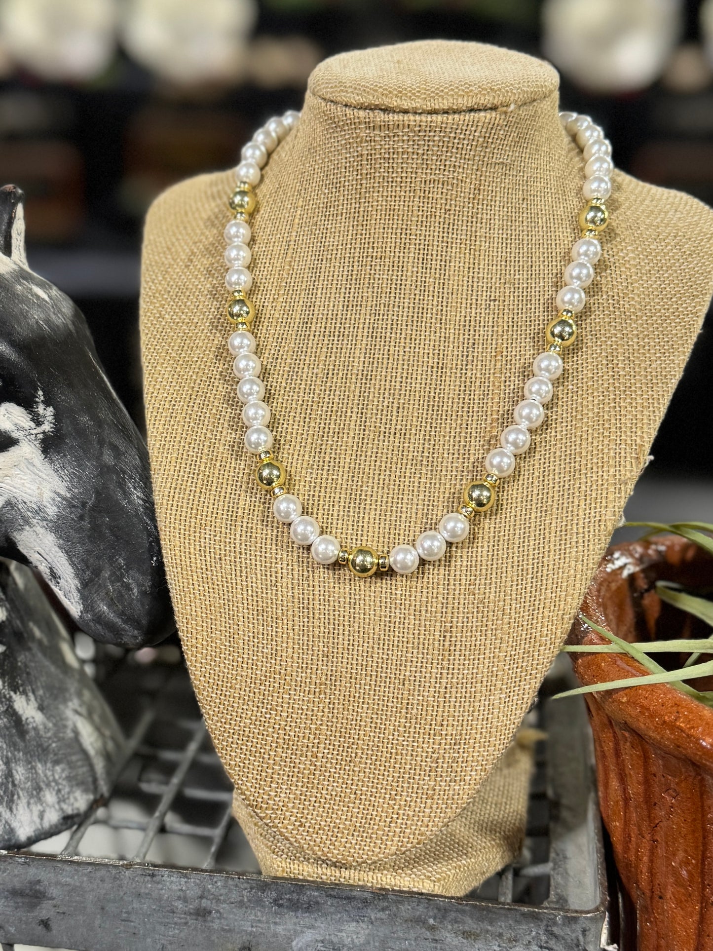 Chunky Pearl & Gold Necklace (Copy)