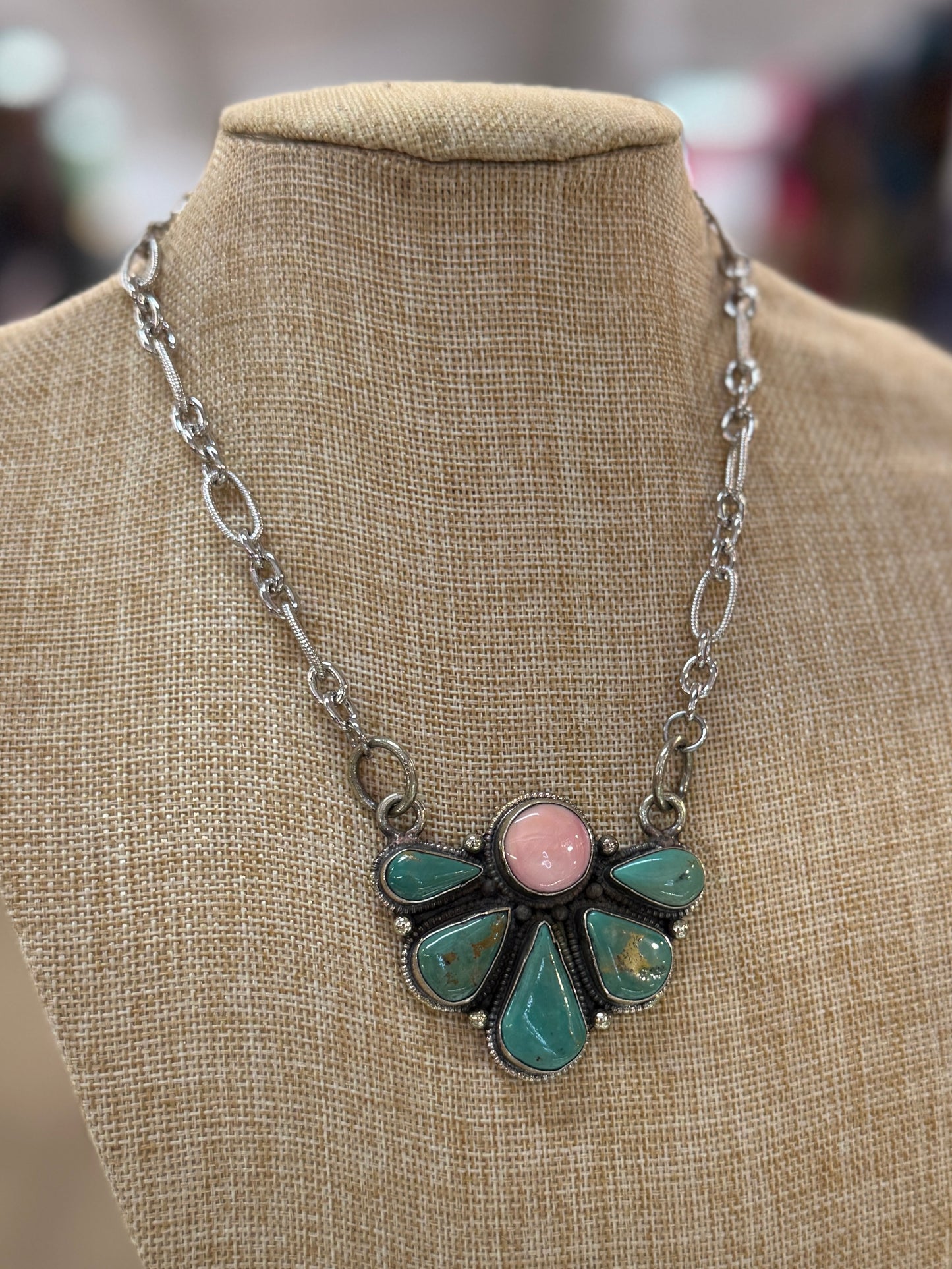 Kingman & Pink Conch Cluster Pendent Necklace