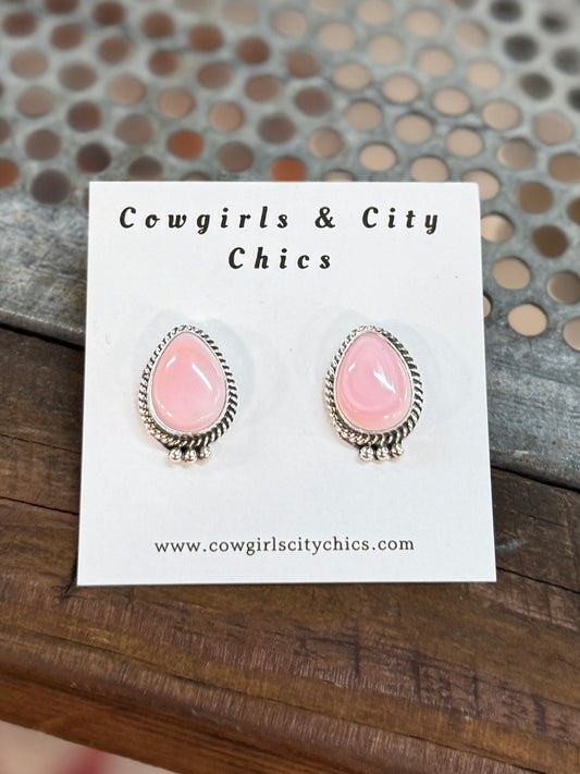 Pink Conch Teardrop Earrings