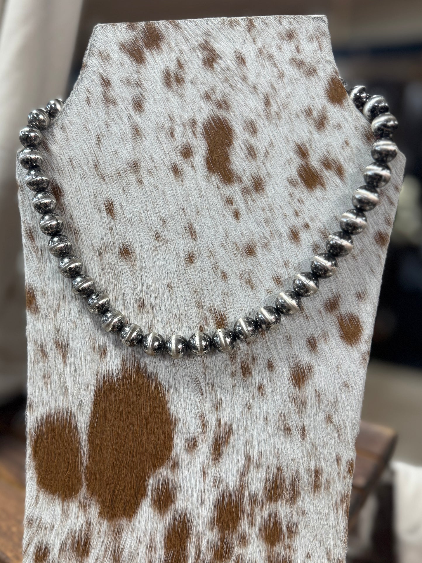 Chunky Plain Pearl Necklace