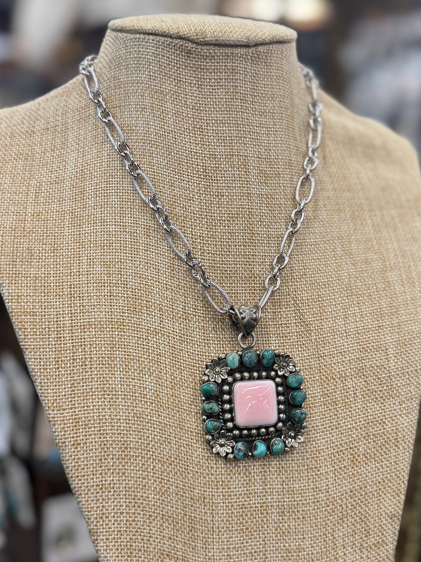 Pink Conch & Kingman Pendent Necklace