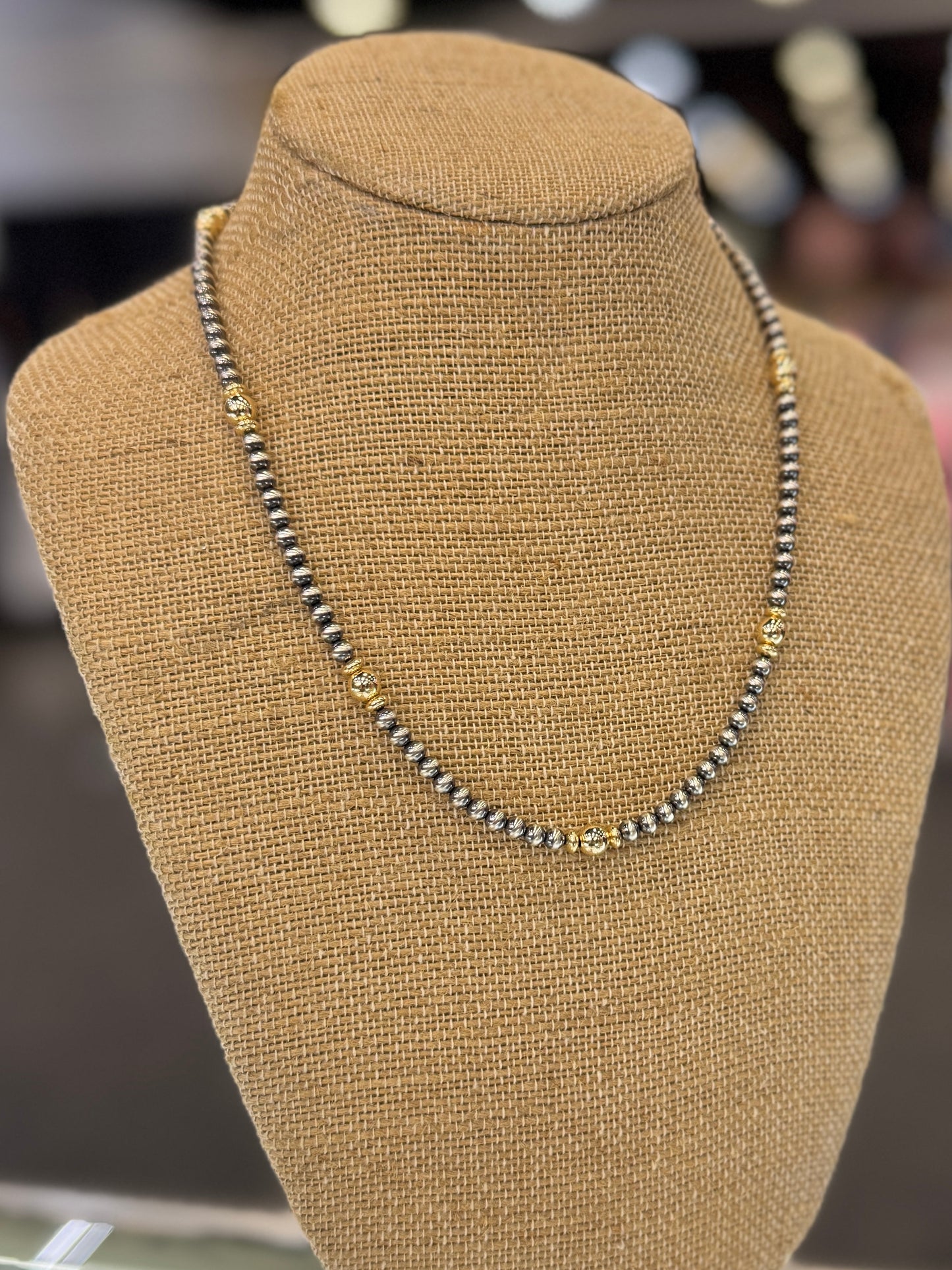 {Lubbock} Gold & Silver Pearl Necklace