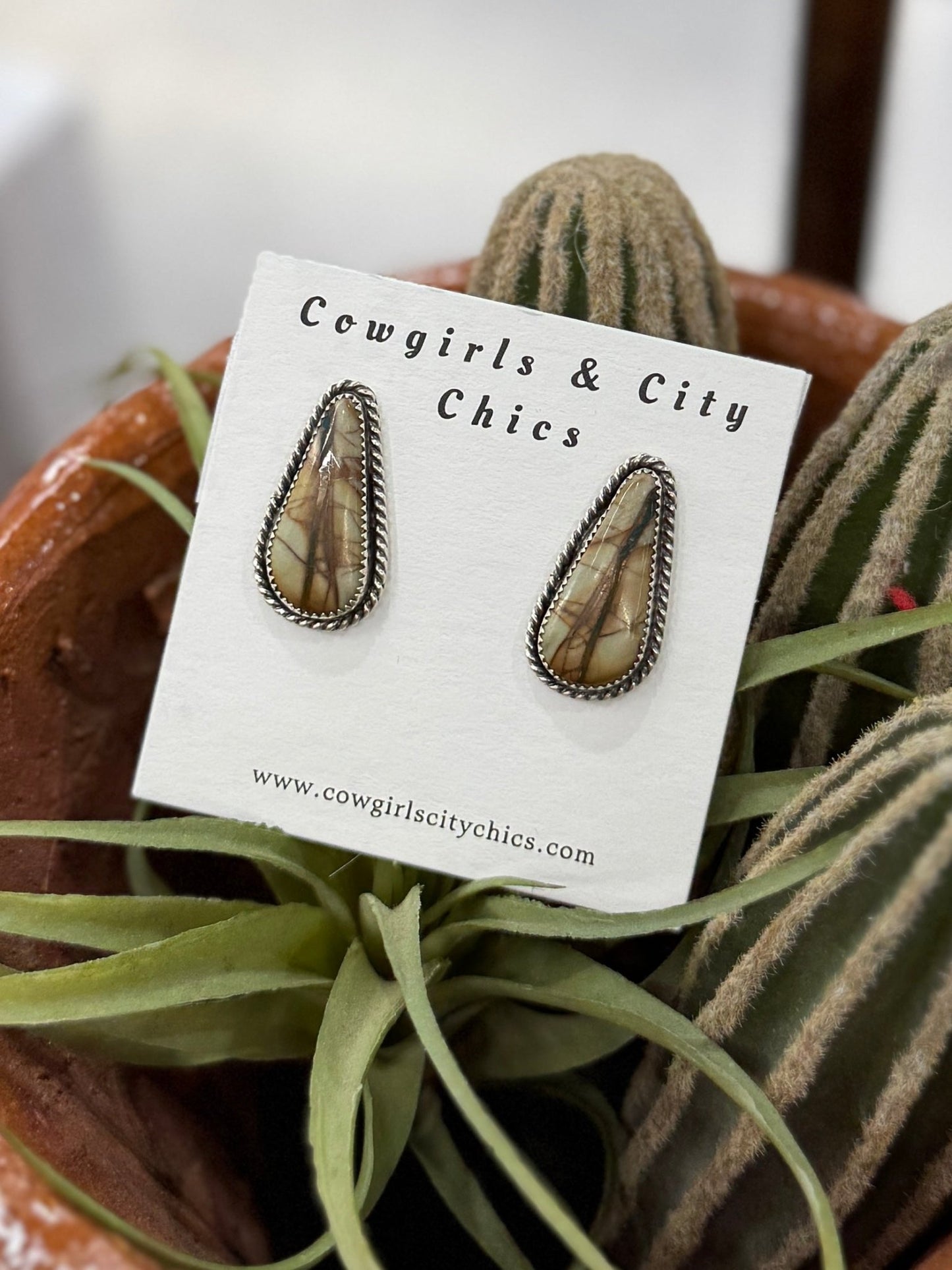 Boulder - Ribbon Turquoise Drop Earrings - Cowgirls & City Chics