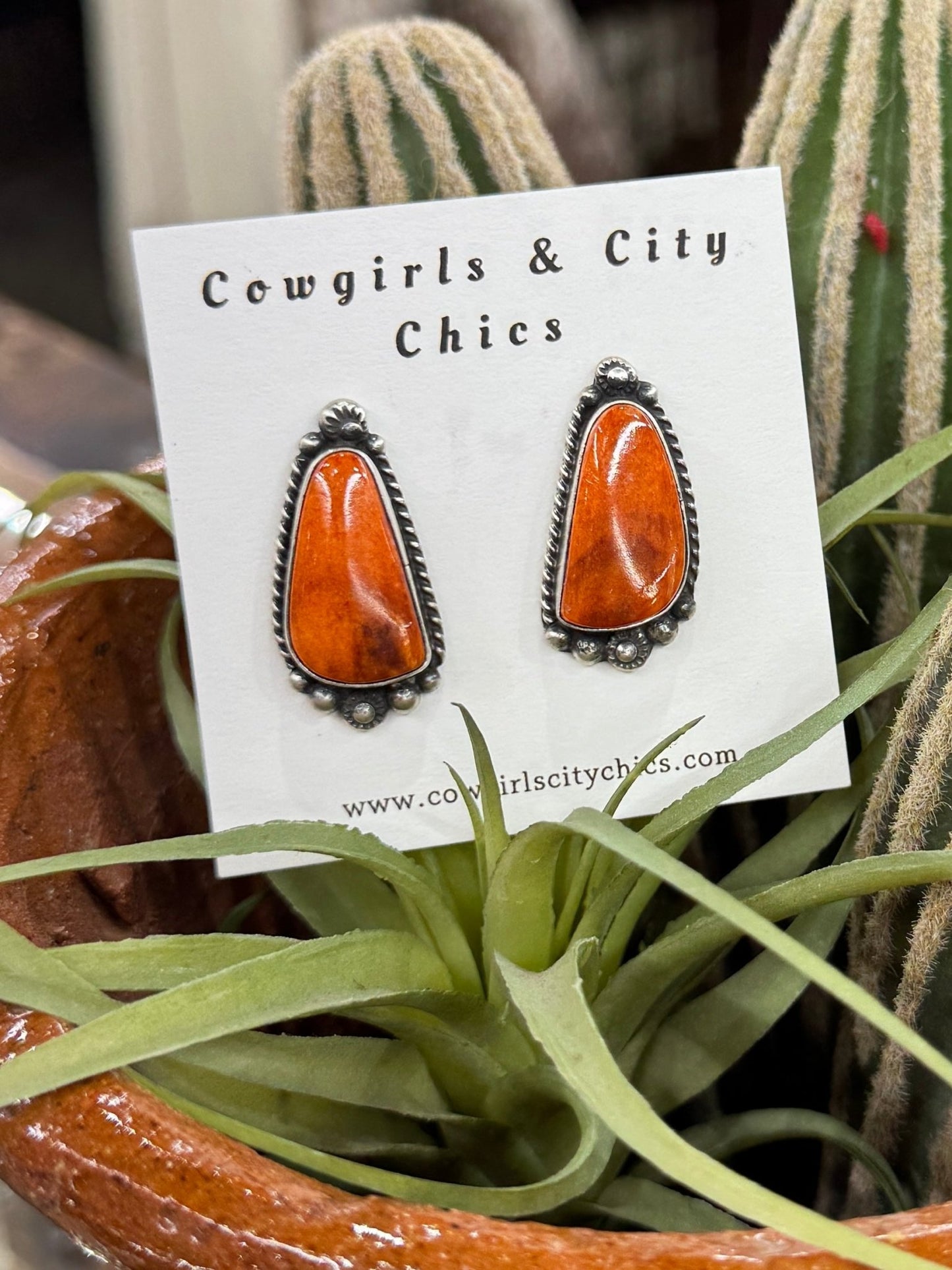 Chunky Spiny Oyster Studs - Cowgirls & City Chics