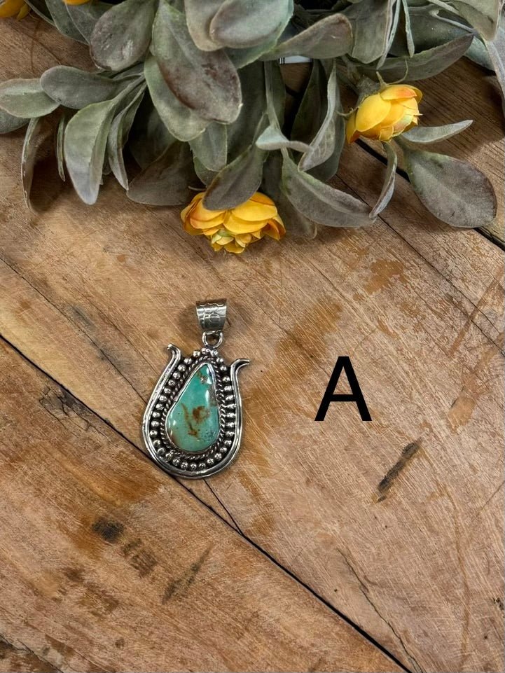 Kingman Fancy Horseshoe Pendent - Cowgirls & City Chics