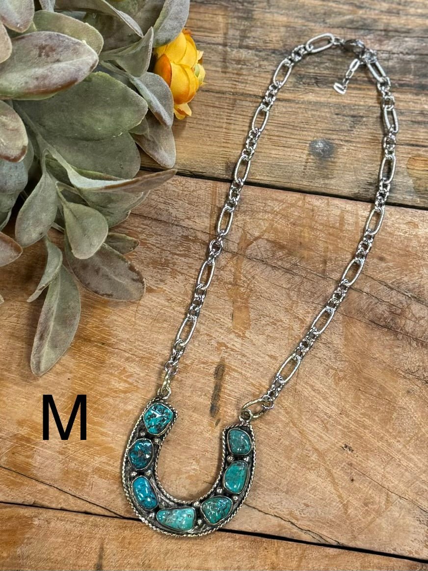 {Lucky} Kingman Horseshoe Necklace - Cowgirls & City Chics