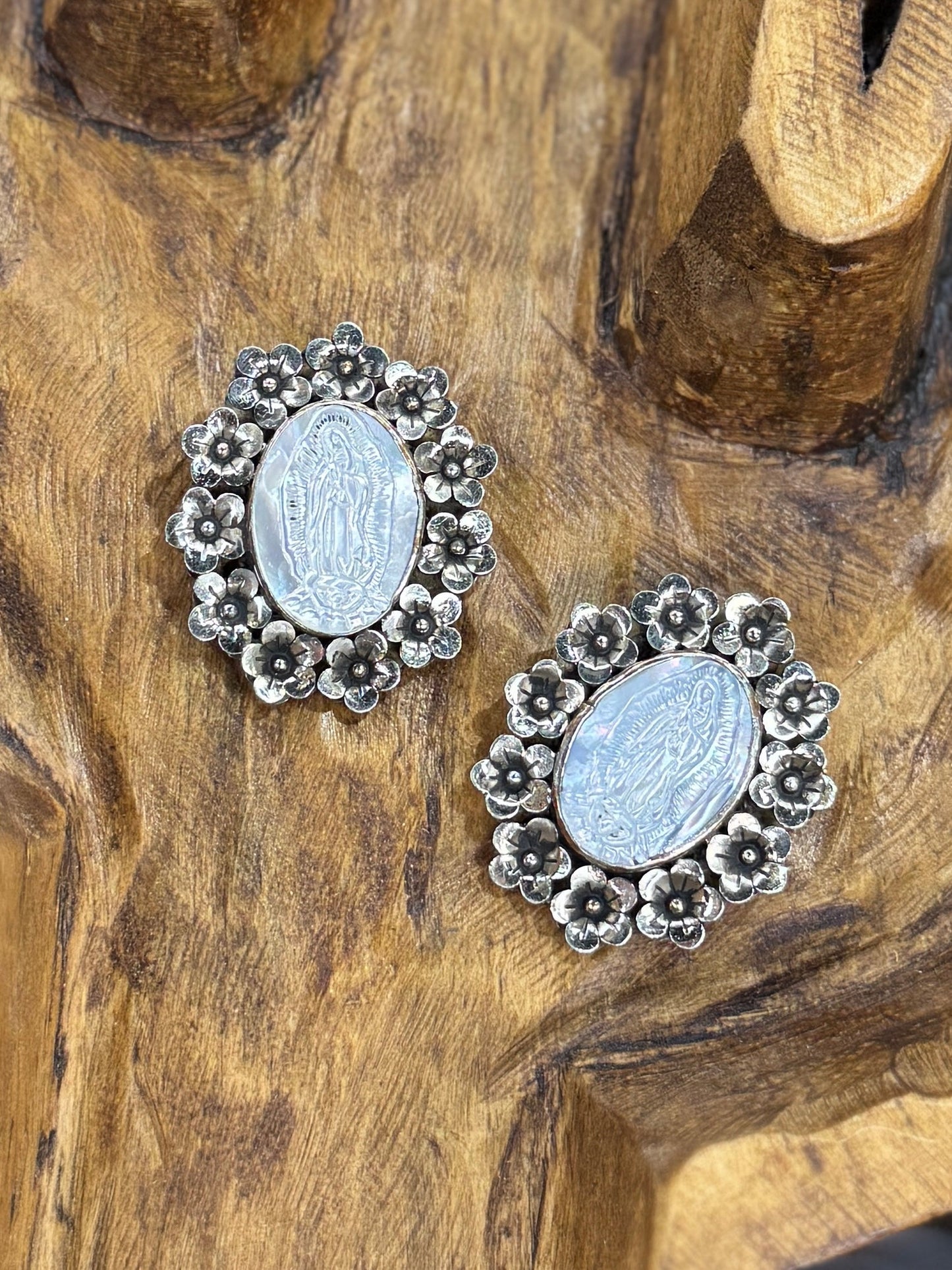 Pearl Rose Mary Pendent - Cowgirls & City Chics