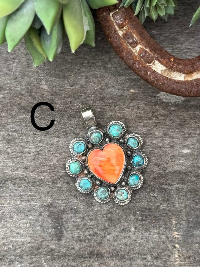 Spiny Oyster Heart Kingman Pendent - Cowgirls & City Chics
