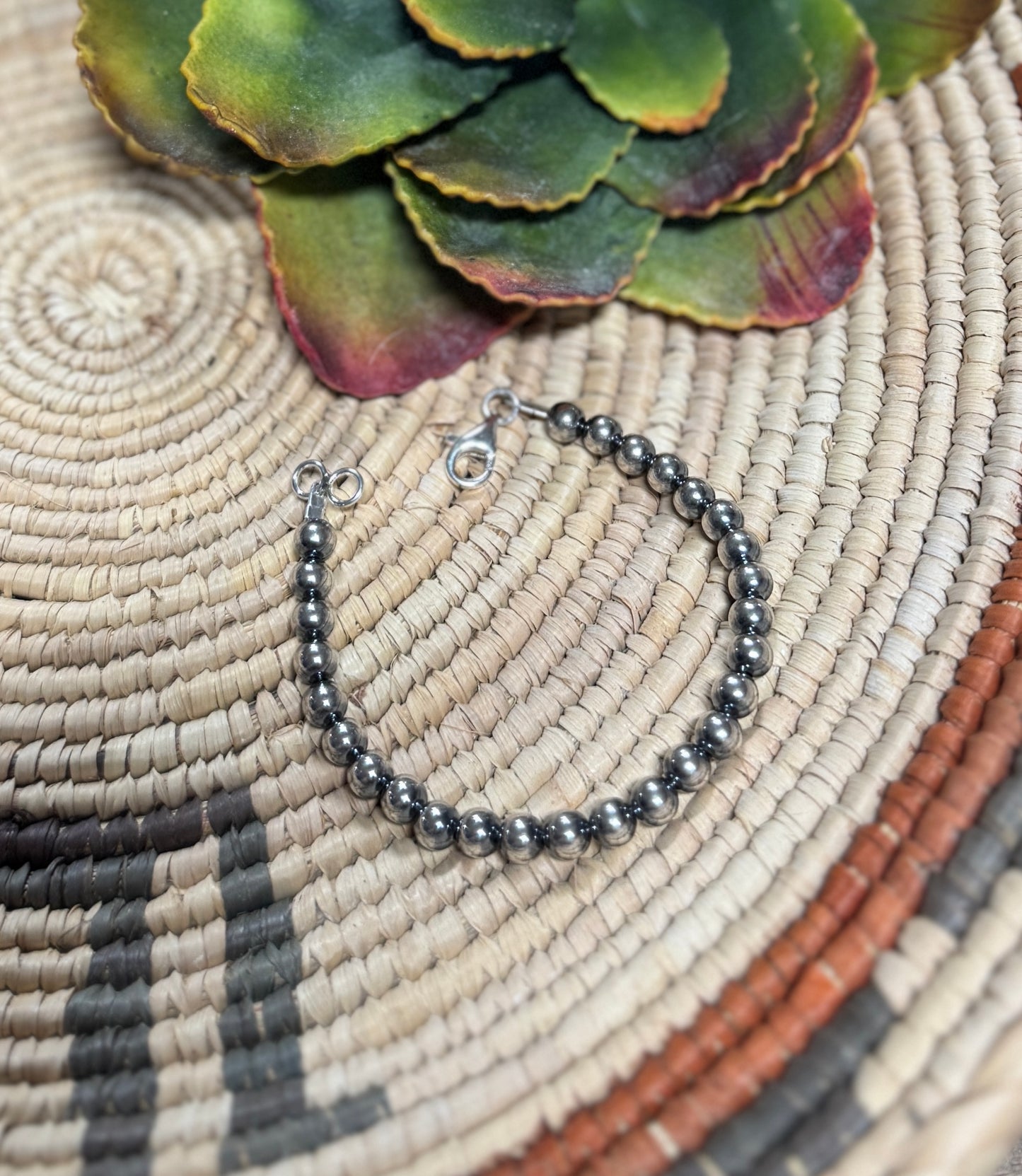 {LILY} 6mm Pearl Bracelet