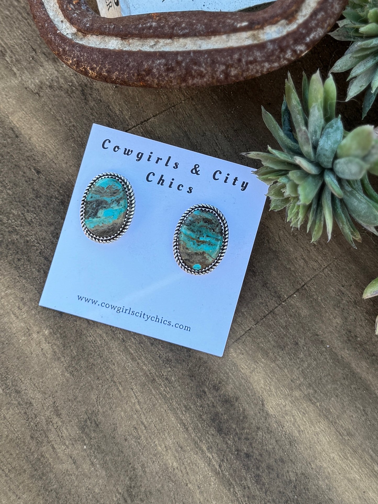 {Katy} Kingman Round Studs