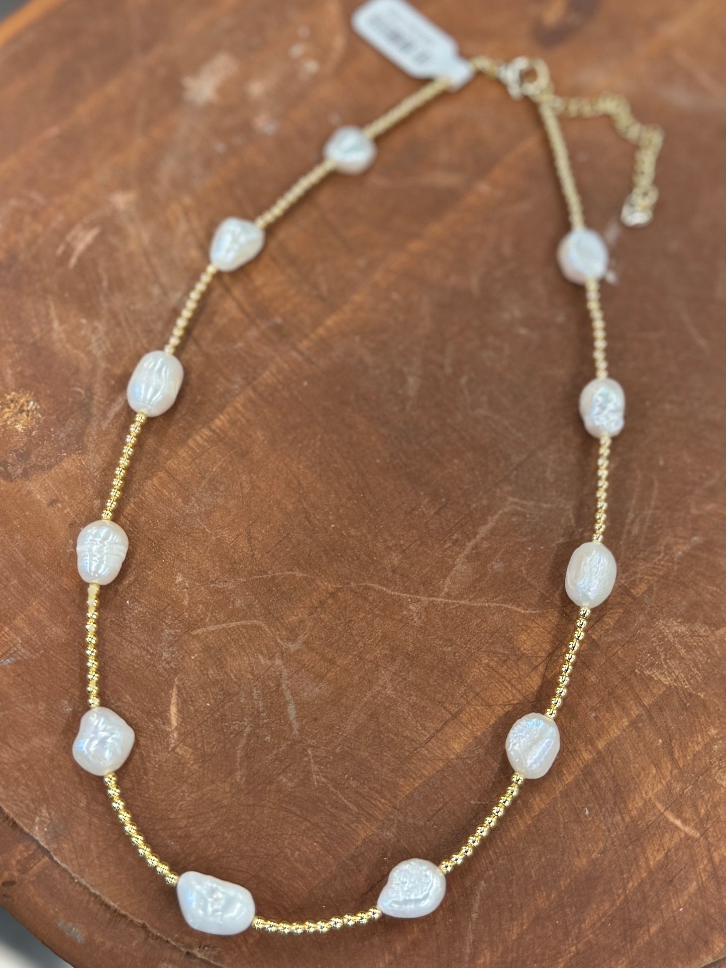 {LA} Pearl & Gold Necklace