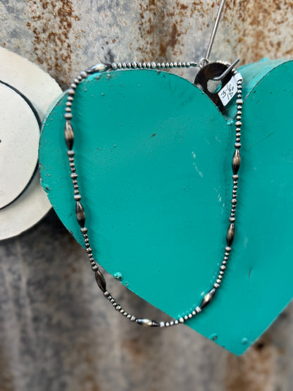 {Emma} Barrel Silver Pearl Necklace