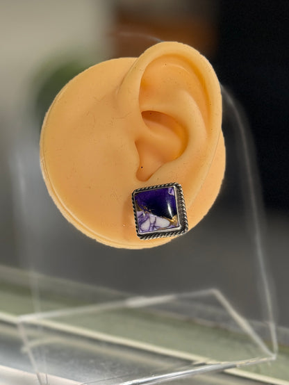 Lavender Dahla Square Stud Earrings