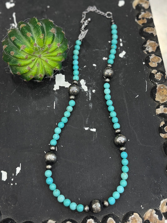 {Free Roamer} Bead & Pearl Necklace