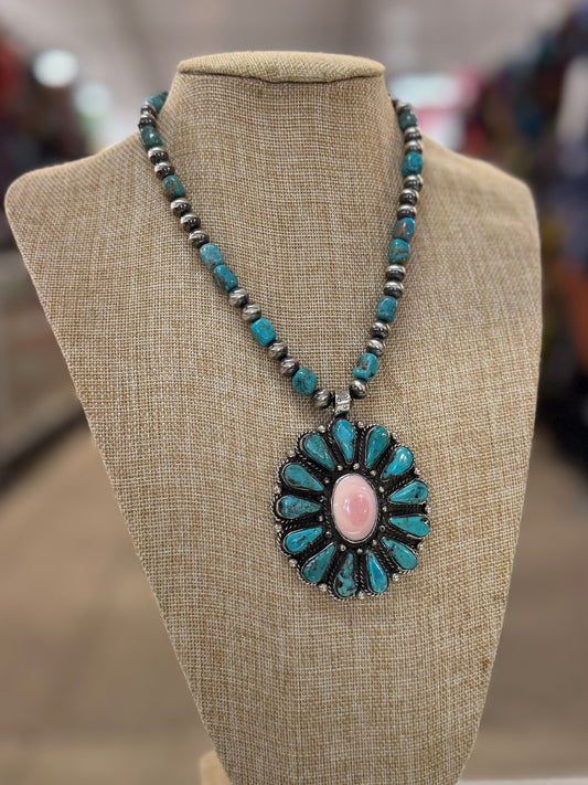 Kingman & Pink Conch Beaded Pendent Necklace