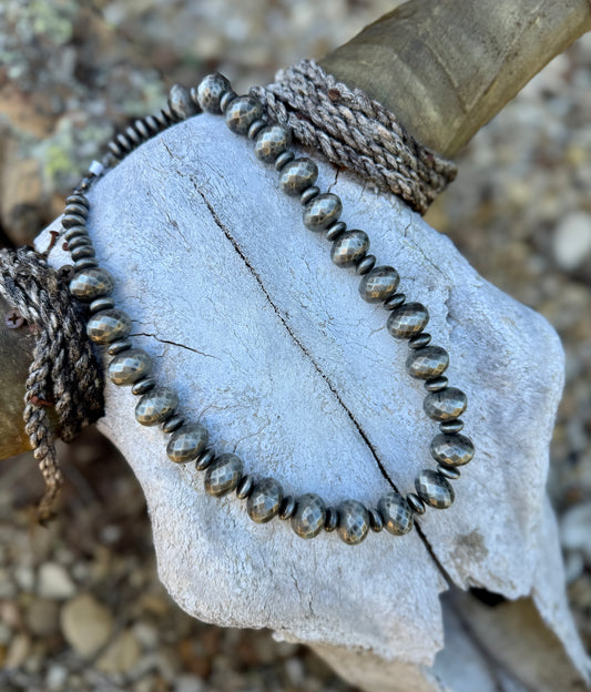 {Tejas} Chunky Pearl Necklace