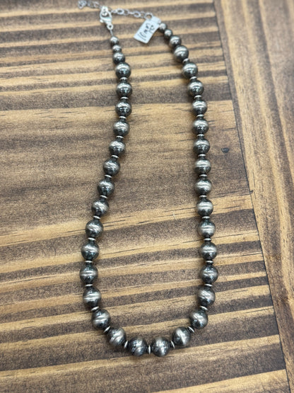 {Calmont} 10mm Pearl Necklace