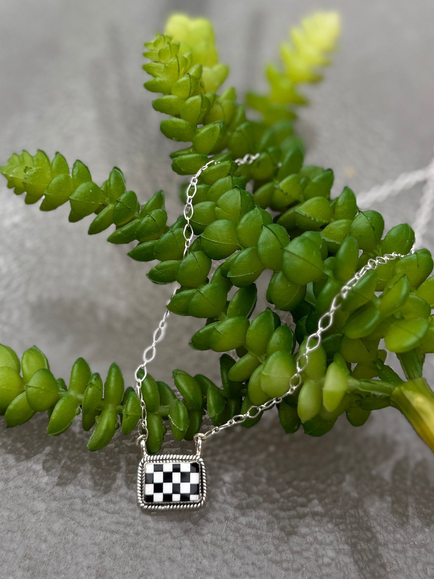 WHT/BLK Inlay Checker Bar Necklace