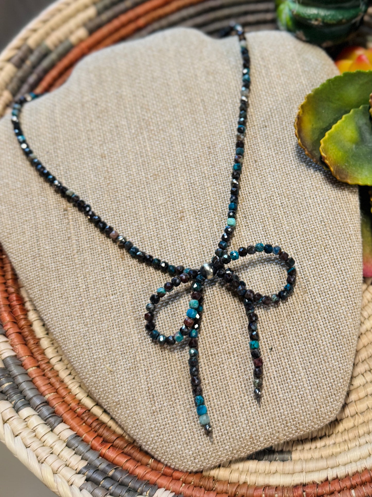 {Delta} Gemstone & Pearl Bow Necklace