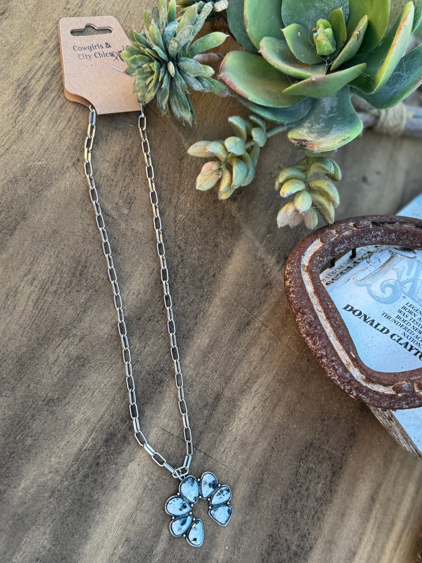 White Blossom Necklace