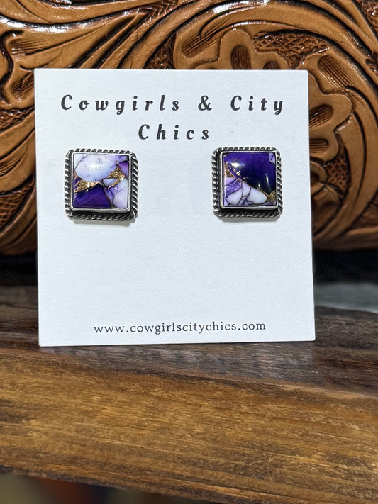 Lavender Dahla Square Stud Earrings