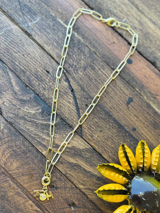 Plain MOM Charm Necklace
