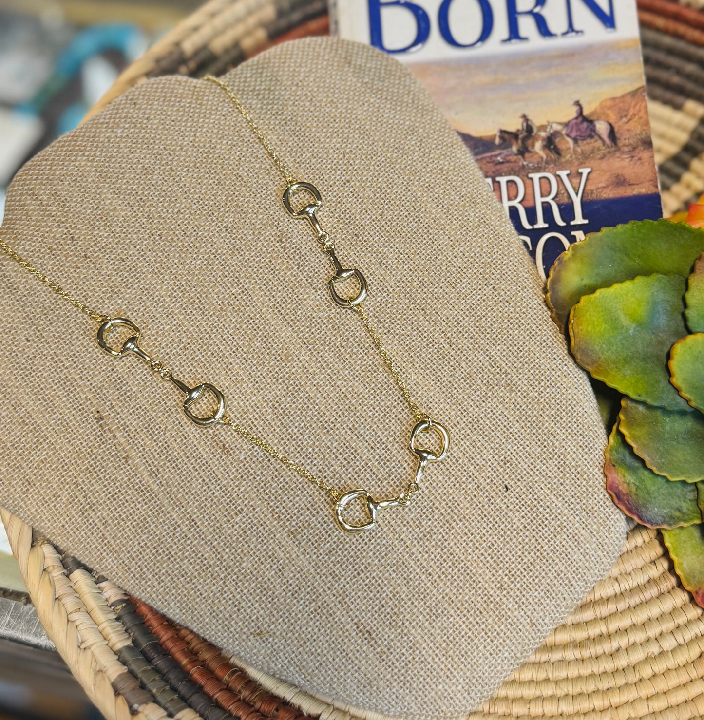 {Lainey} Snaffle Bit Necklace