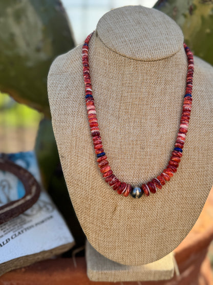 {Laredo} Spiny Oyster Layered Pearl Necklace