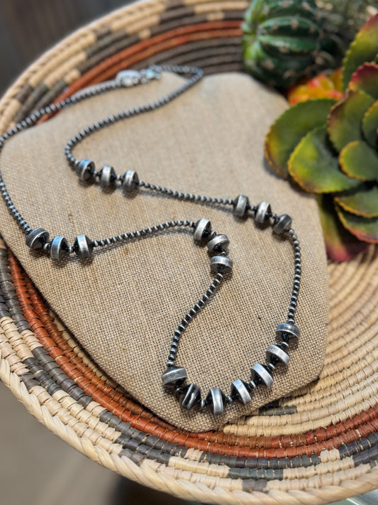 {Blu} Long Pearl Fashion Necklace