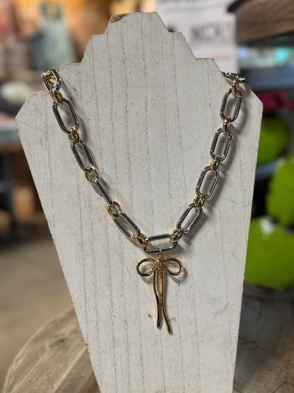 Two-Tone Bow Chain Necklace