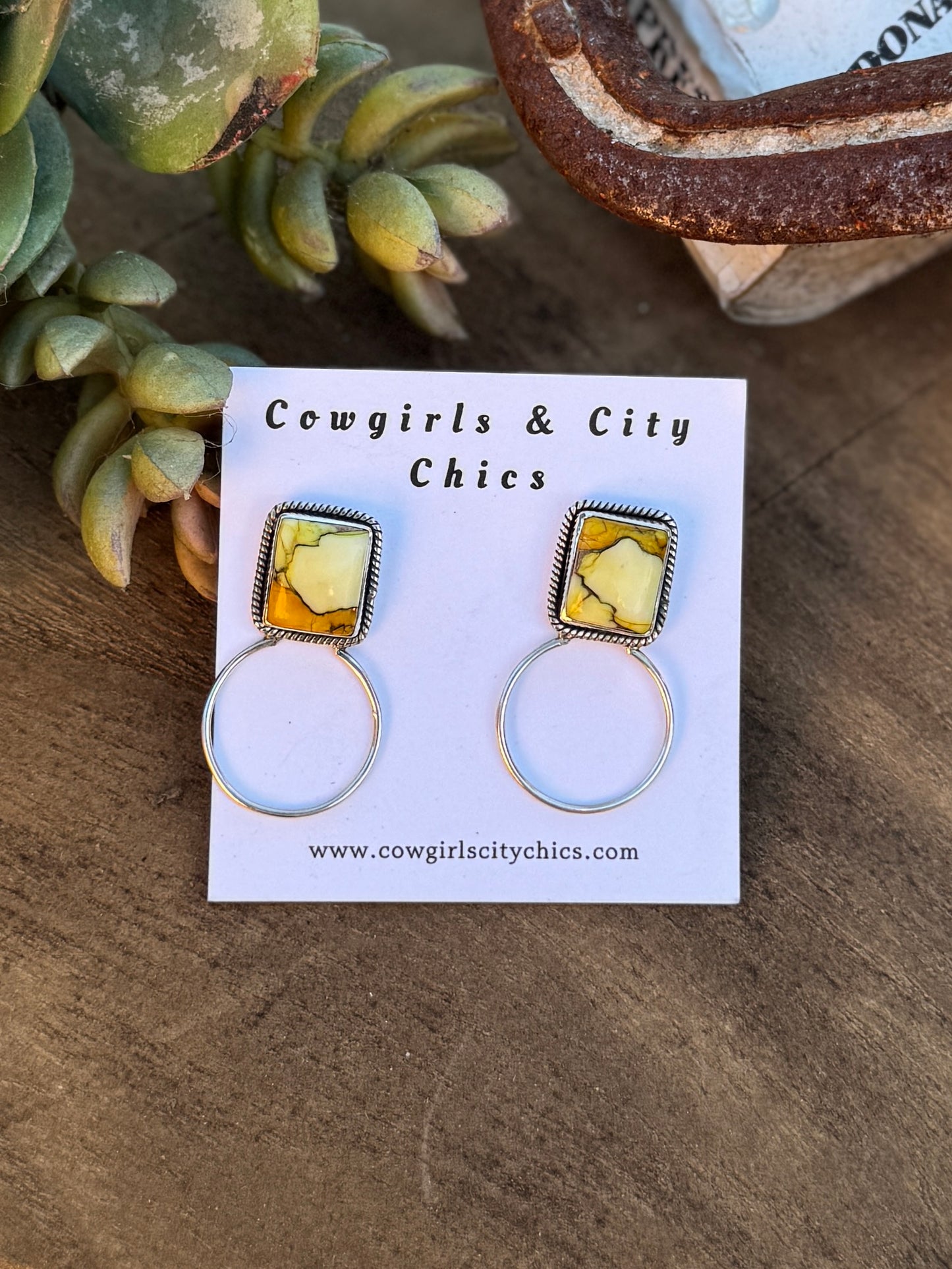 Honey Dahlia Square Hoop Earrings