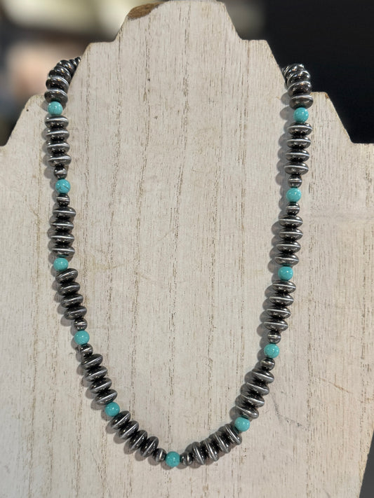 {Lubbock} Kingman &  Pearl Necklace