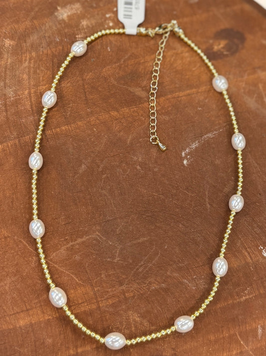 Pearl & Gold Necklace