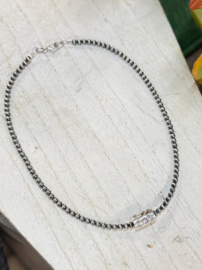 {San Marcos} Single Stamped Pearl Necklace