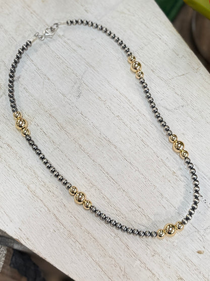 {Lubbock} Gold & Silver Pearl Necklace