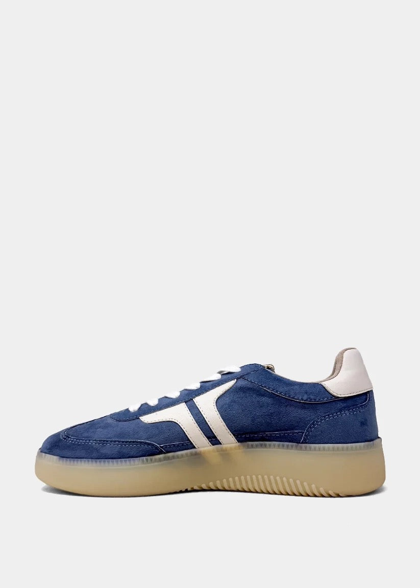 Poppy Low-Top Suede Platform Sneaker