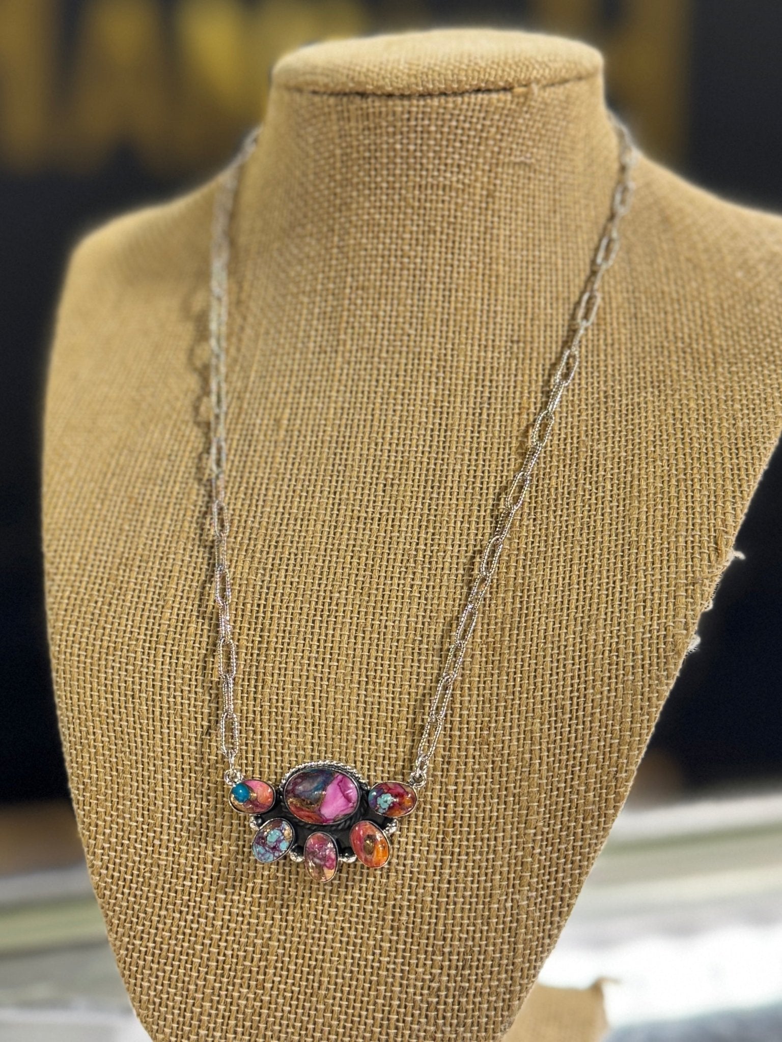{Belize} Dahlia Side Cluster Necklace - Cowgirls & City Chics
