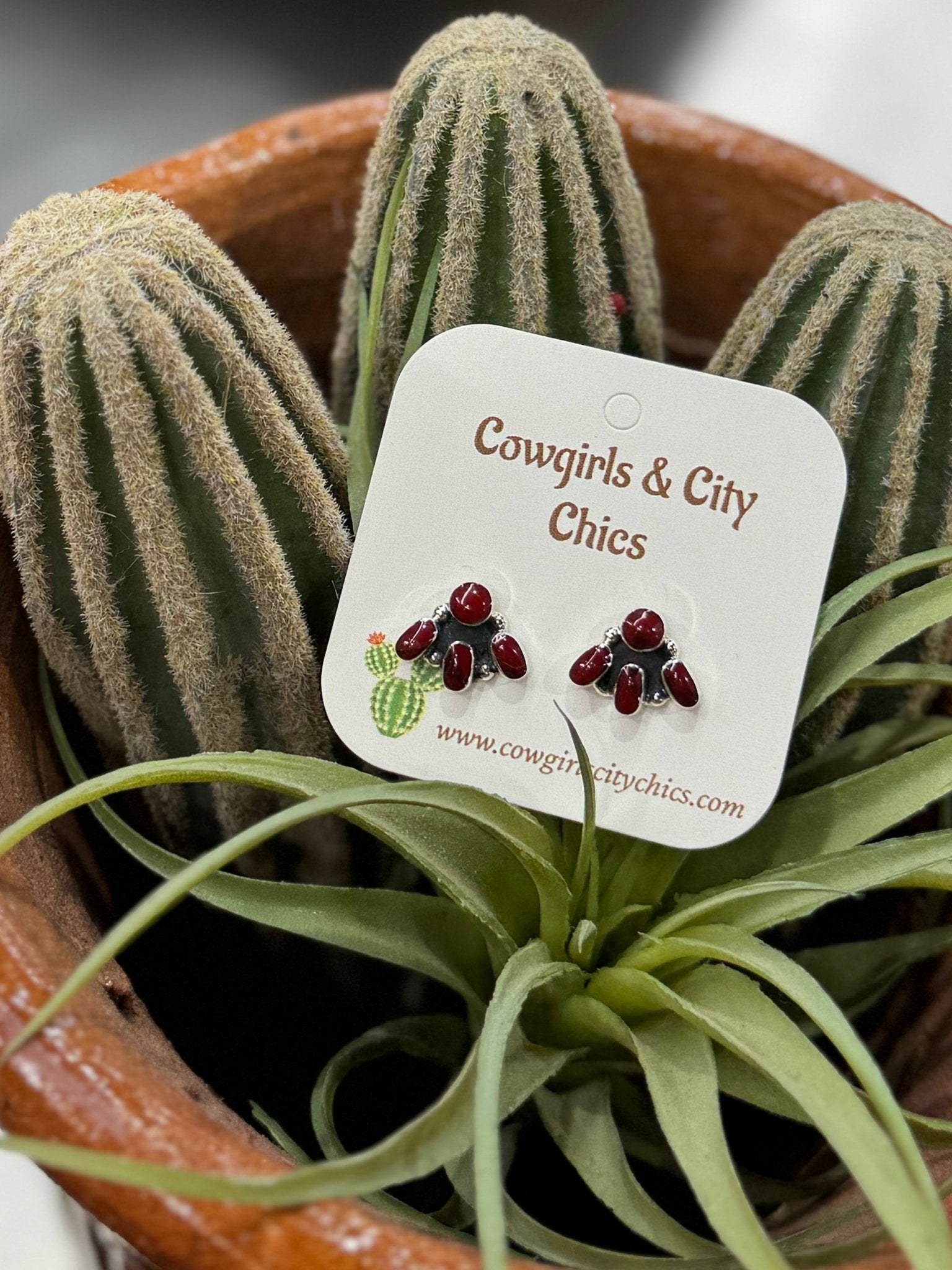 {Delta} Red Cluster Stud Earrings - Cowgirls & City Chics
