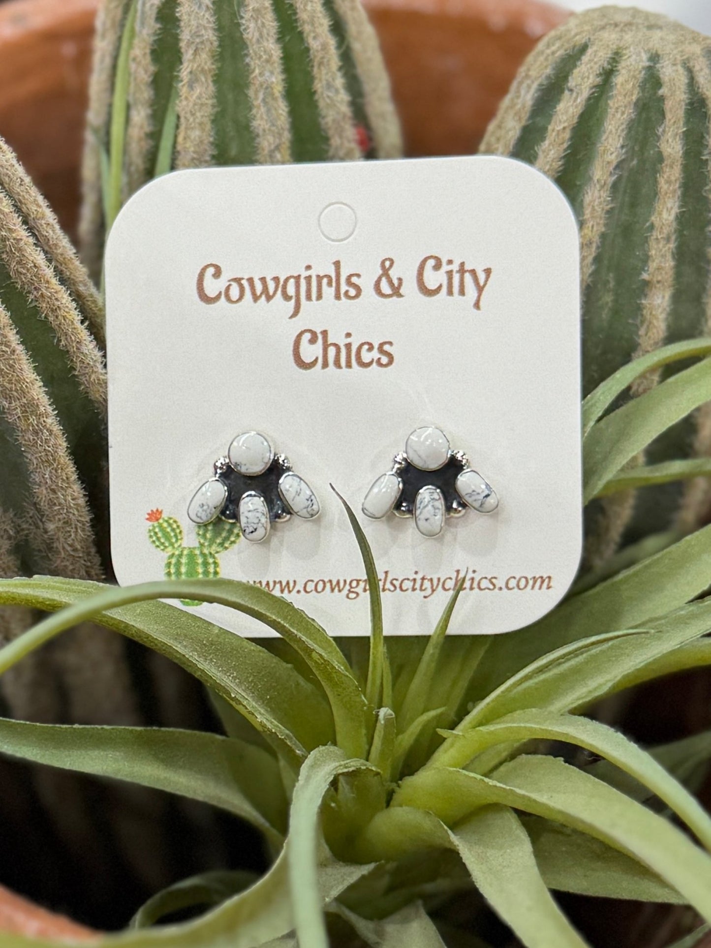 {Delta} White Cluster Stud Earrings - Cowgirls & City Chics