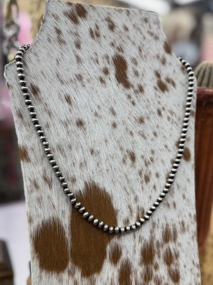 {Ericka} Faux Pearl Necklace - Cowgirls & City Chics