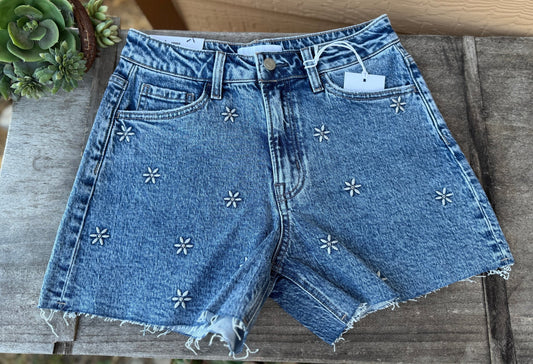 Flower Design Denim Shorts - Cowgirls & City Chics