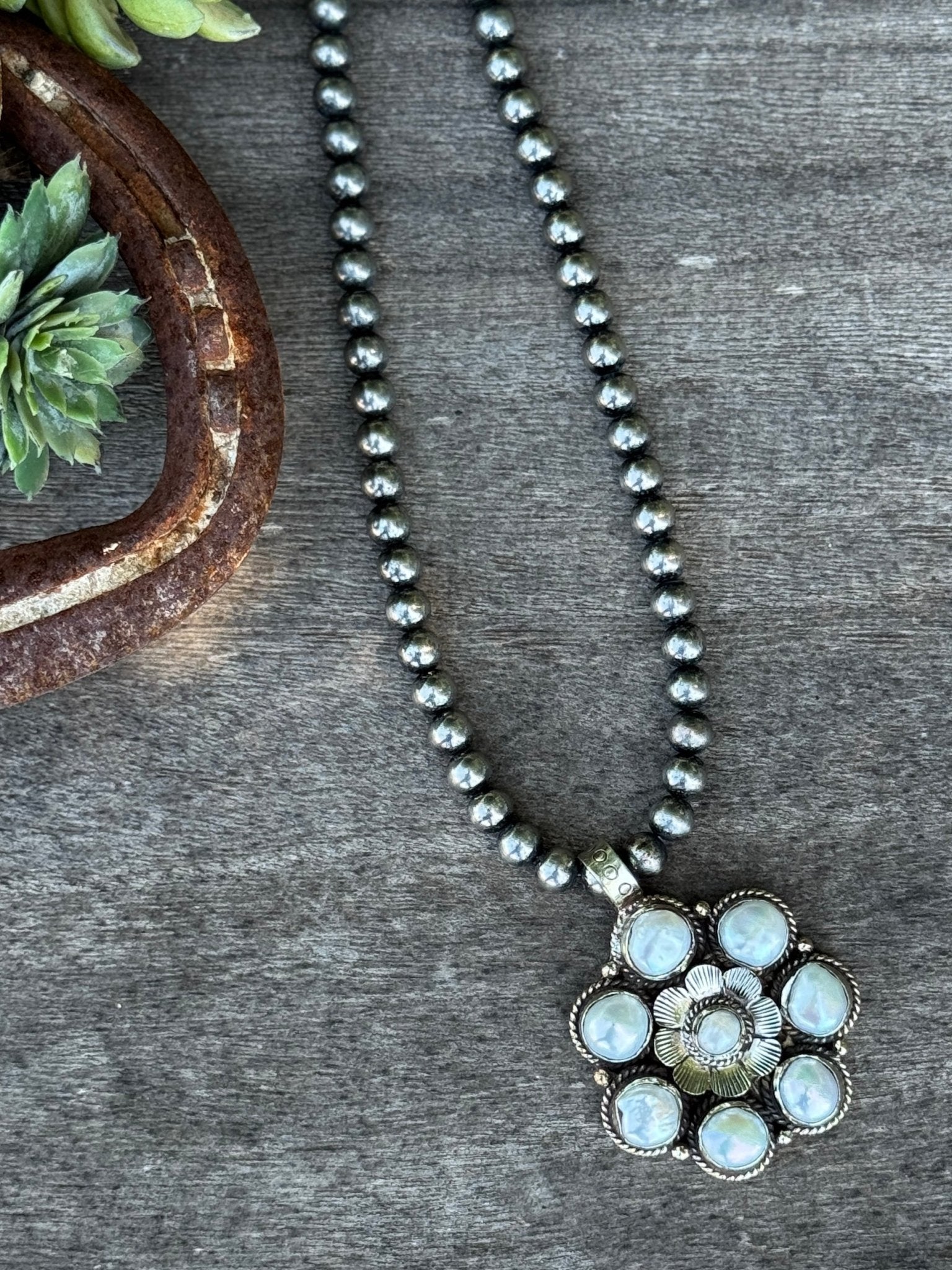 Flower Pearl Pendent - Cowgirls & City Chics