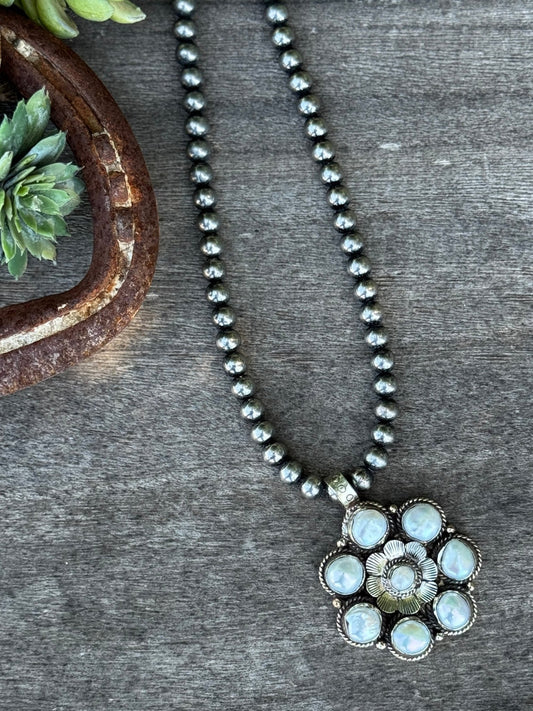 Flower Pearl Pendent - Cowgirls & City Chics