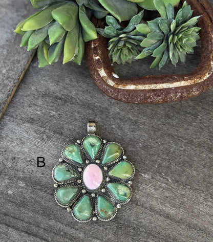 Green Kingman & Pink Conch Cluster Pendent - Cowgirls & City Chics