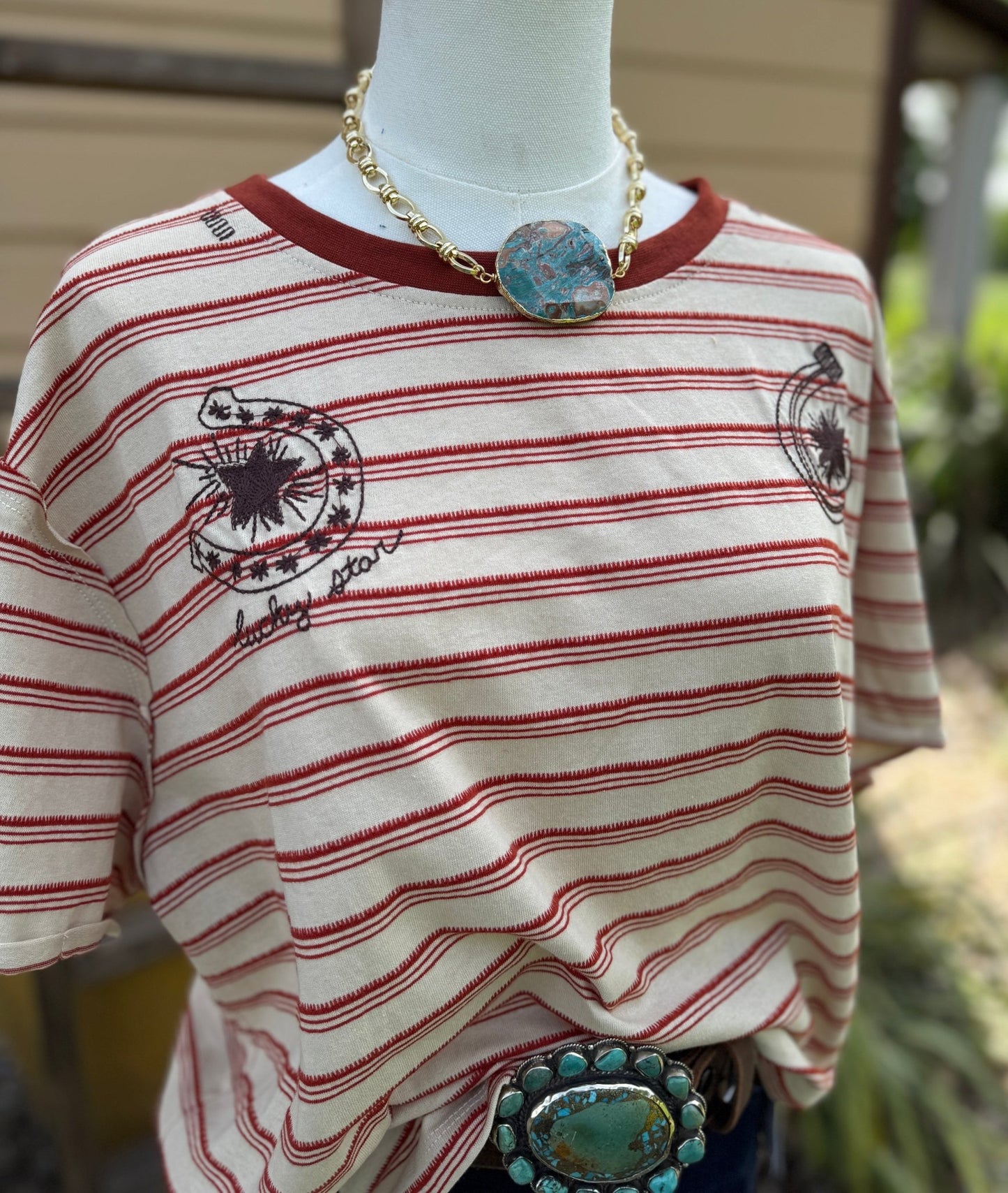 Horseshoe Stripe Tee - Cowgirls & City Chics