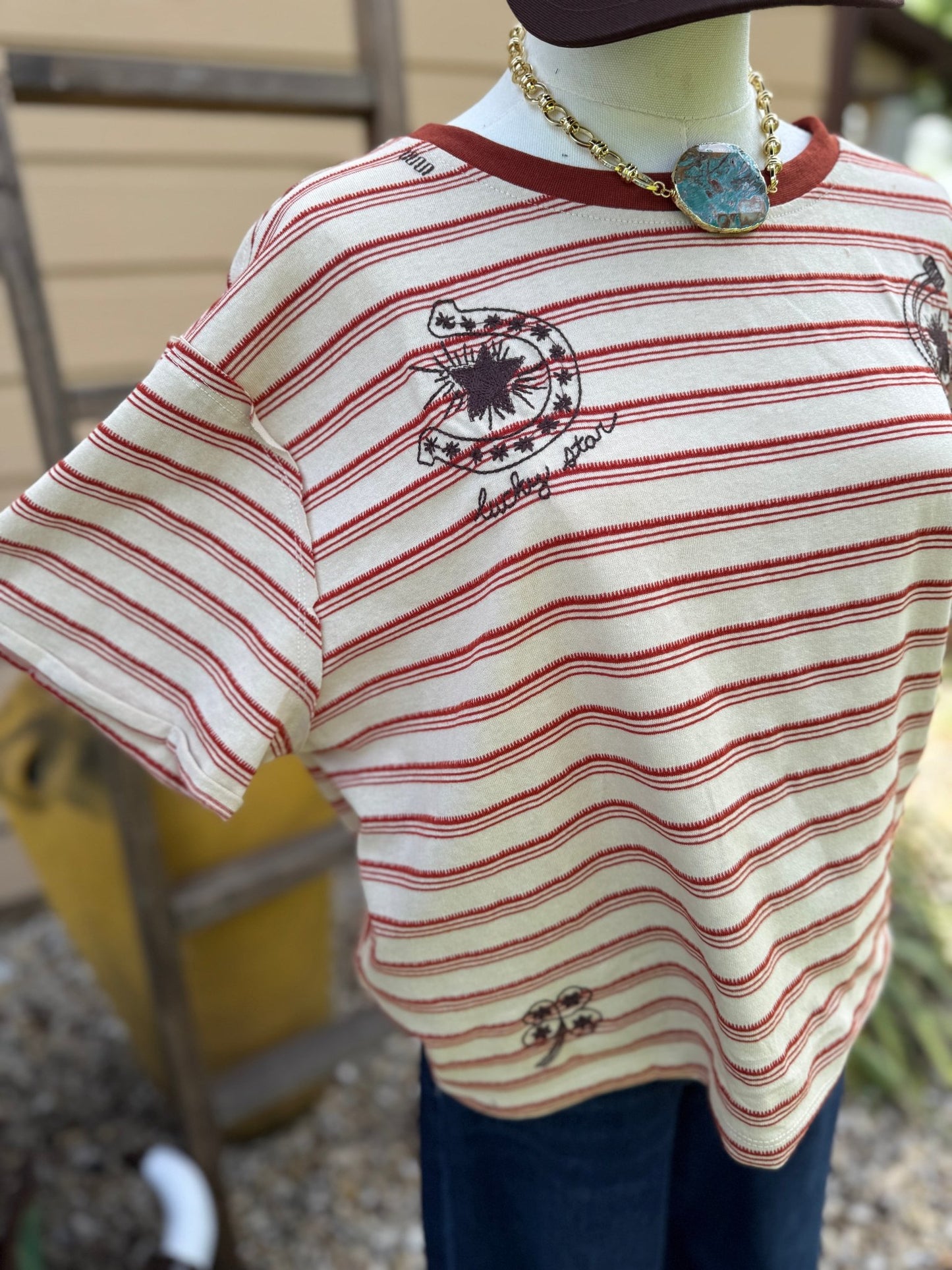Horseshoe Stripe Tee - Cowgirls & City Chics