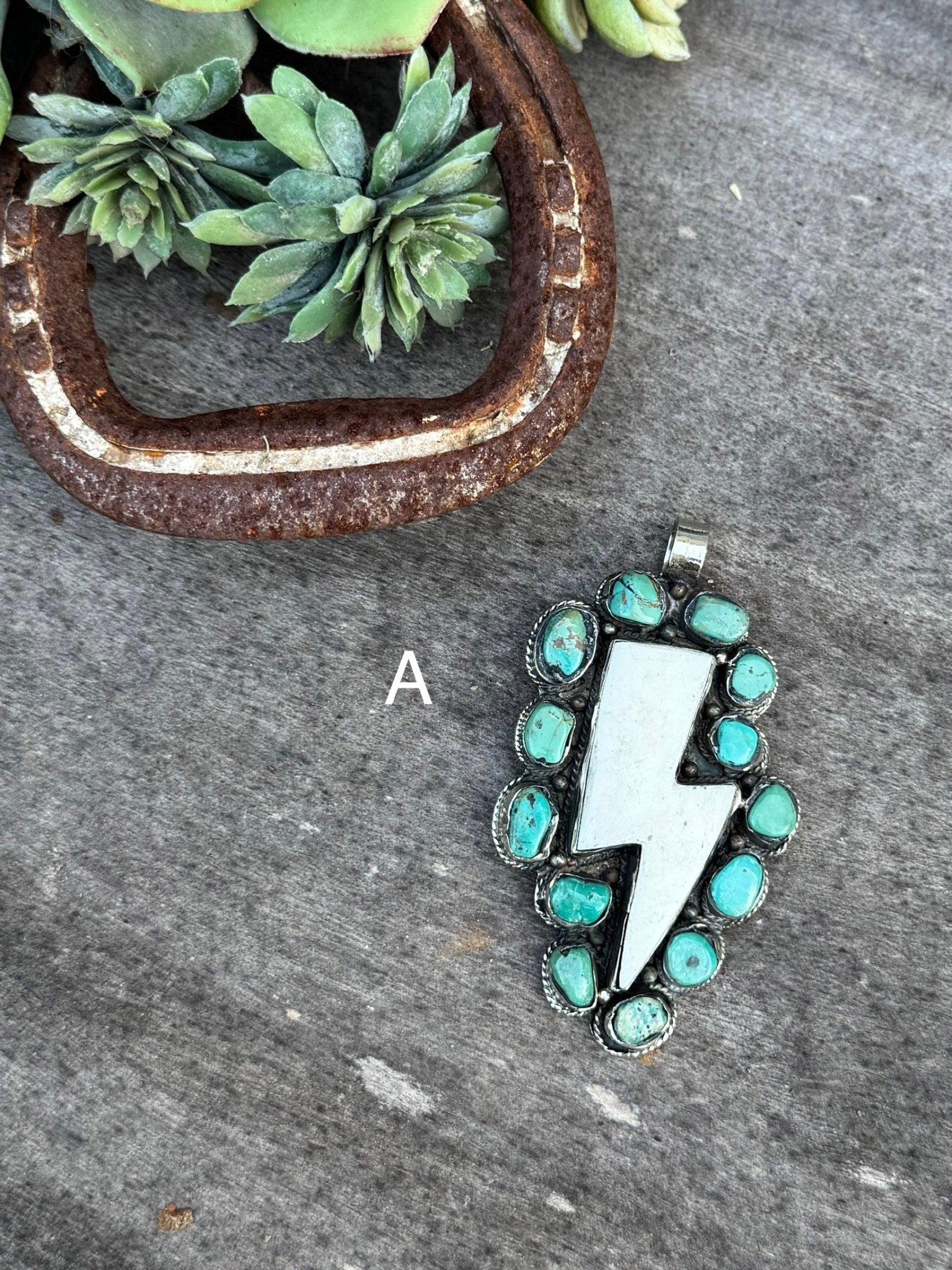 Kingman & Bone Bolt Pendent - Cowgirls & City Chics