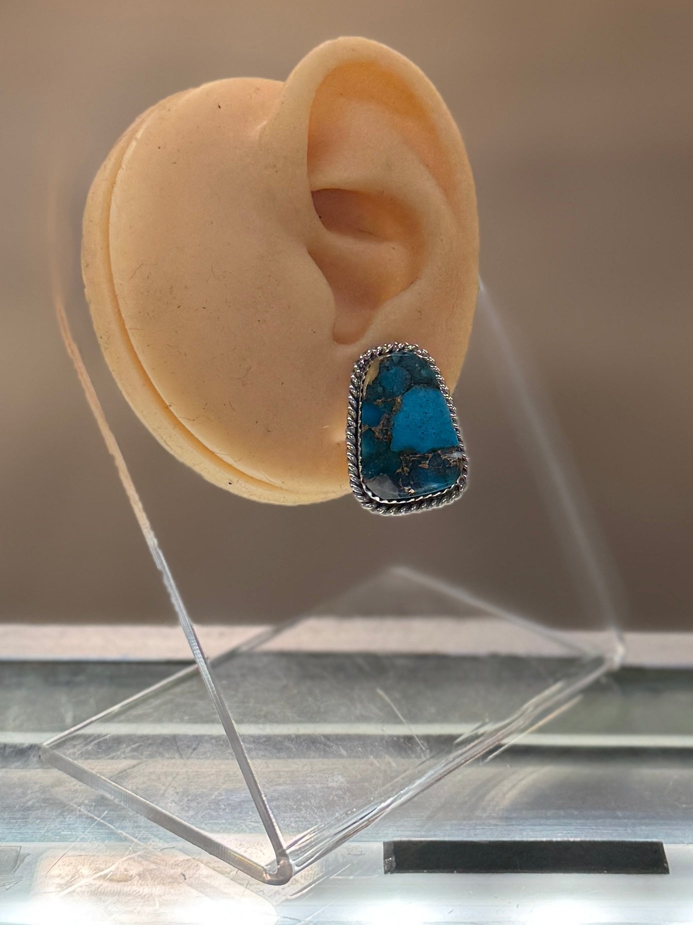 Kingman Compressed Studs - Cowgirls & City Chics