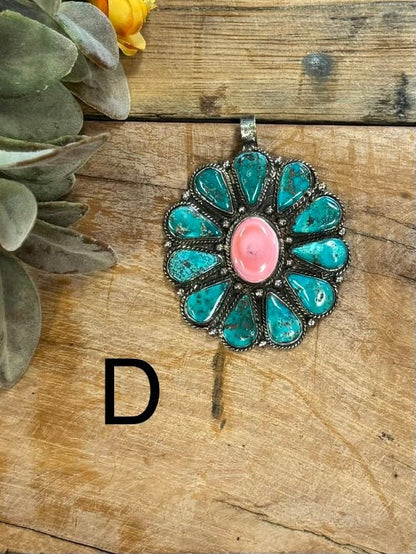 Kingman & Pink Conch Cluster Pendent - Cowgirls & City Chics