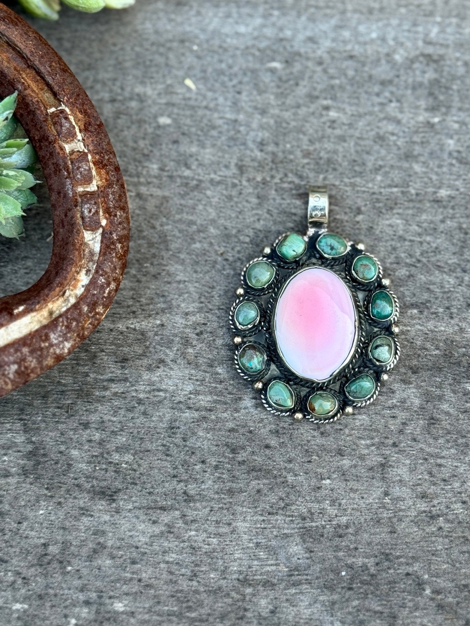 Kingman & Pink Conch Oval Pendent - Cowgirls & City Chics